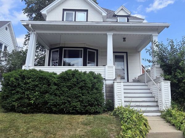 240 N Bridge Street, Markesan, WI 53946