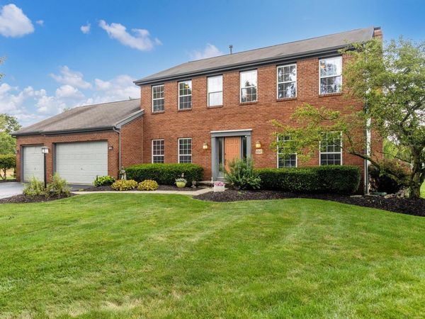 6045 Seton Court, Lewis Center, OH 43035