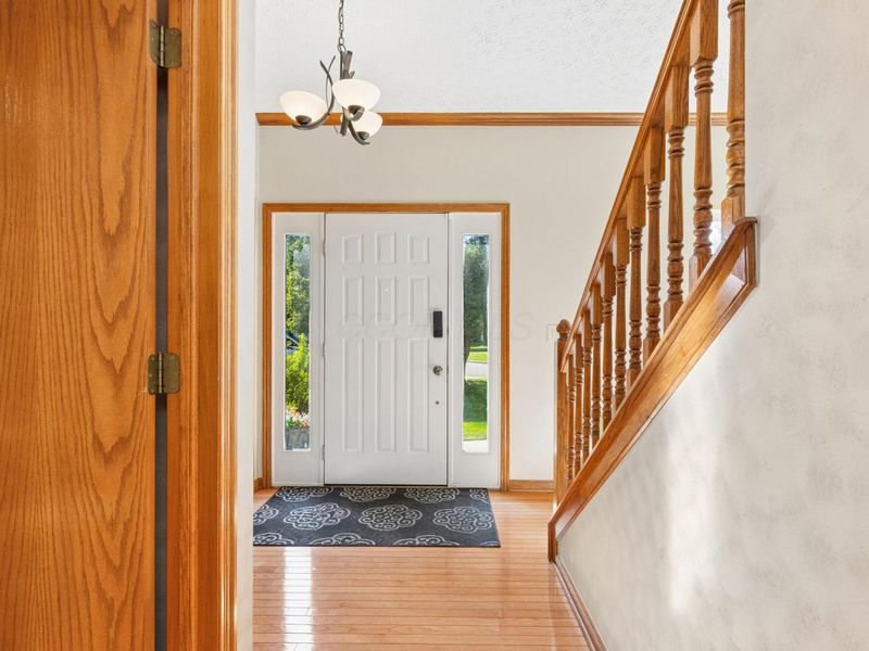 6045 Seton Court, Lewis Center, OH 43035 Photo 5