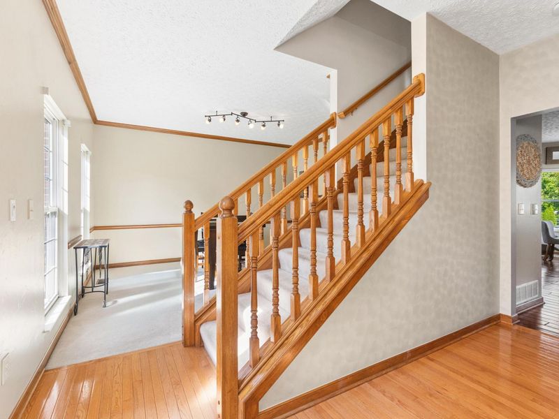 6045 Seton Court, Lewis Center, OH 43035 Photo 6