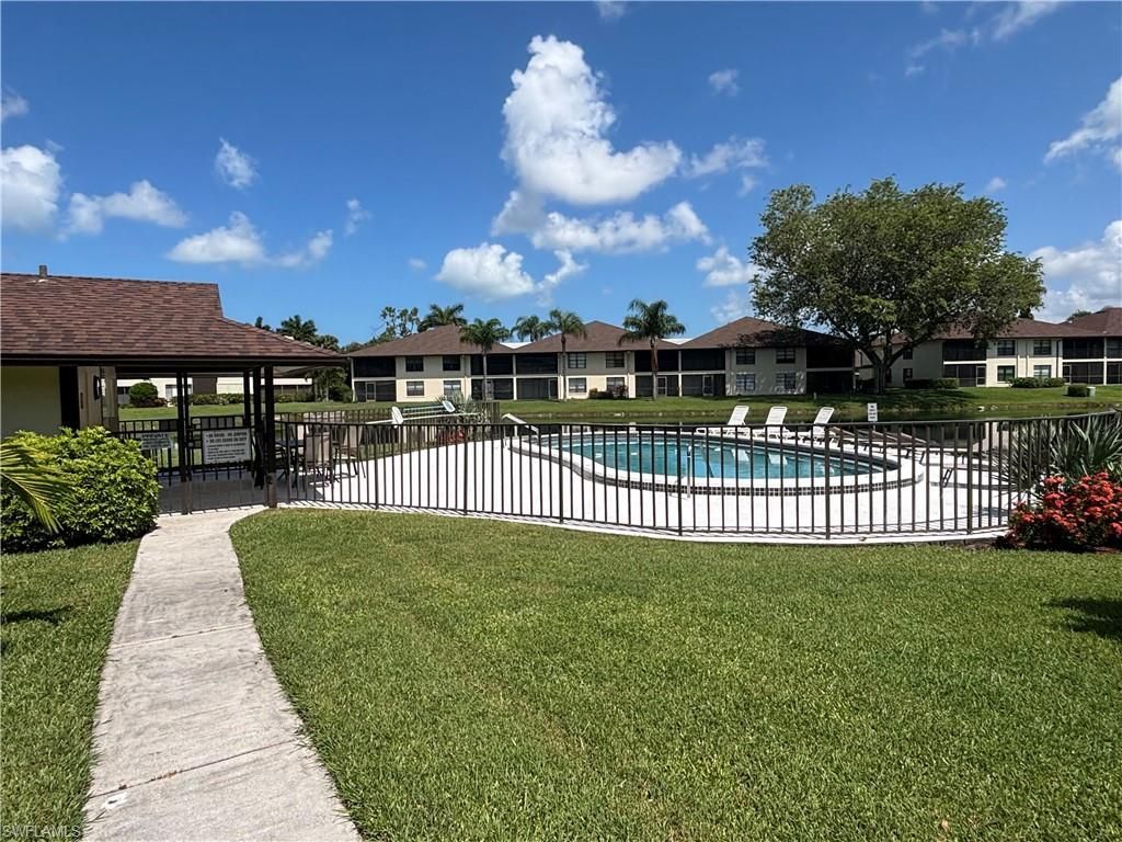 1600 Misty Pines Cir, Unit 206, Naples, FL 34105 Photo