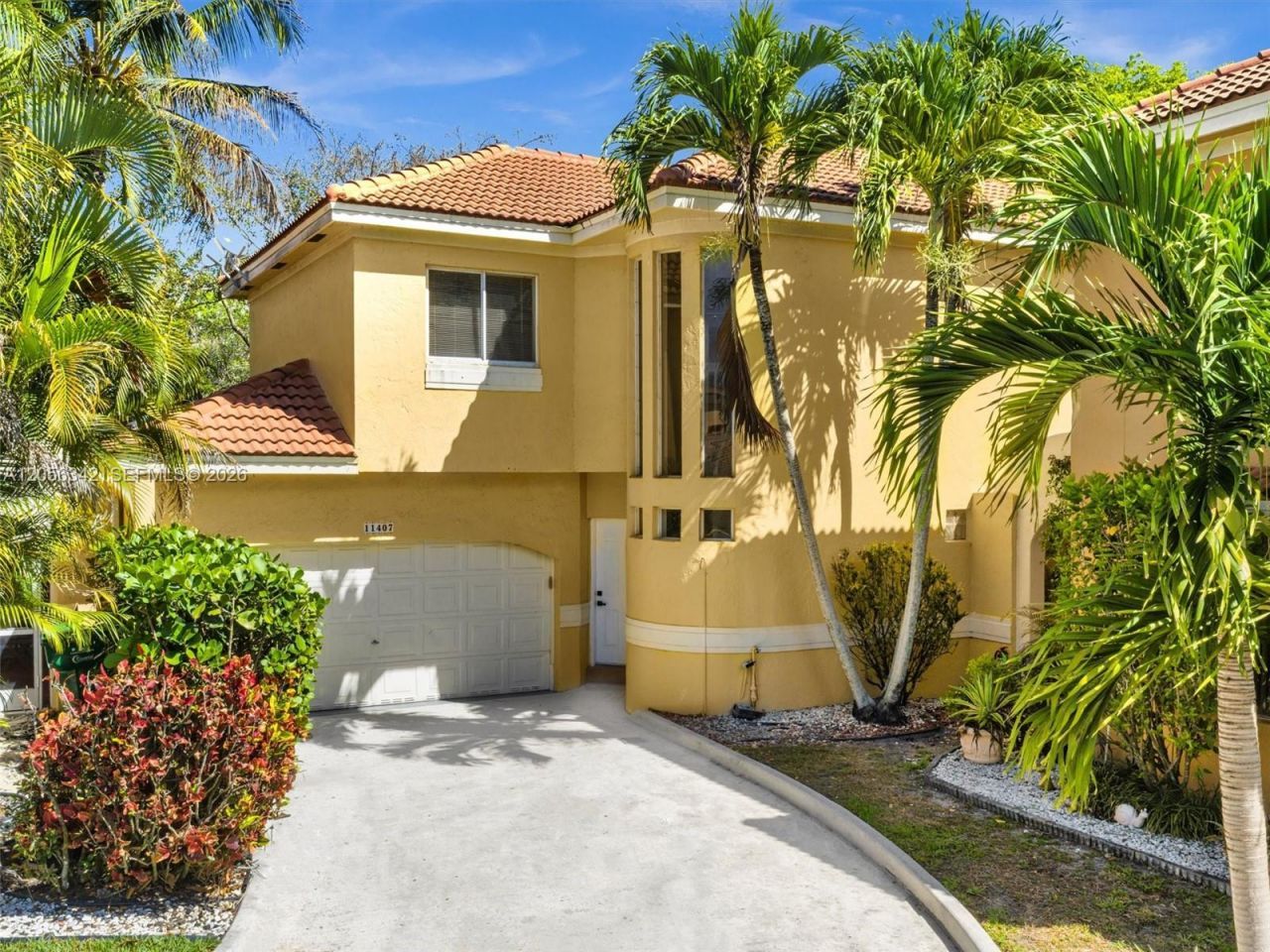 11407 Lakeview Dr , Coral Springs, FL 33071 Photo