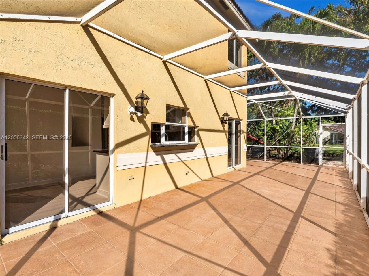 11407 Lakeview Dr , Coral Springs, FL 33071 Photo