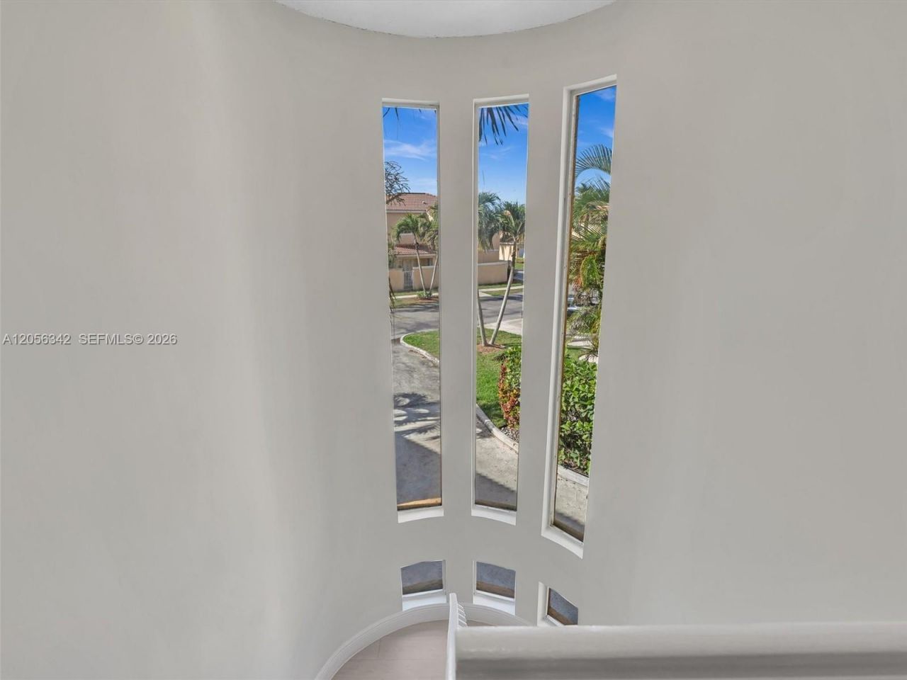 11407 Lakeview Dr, Coral Springs, FL 33071 Photo