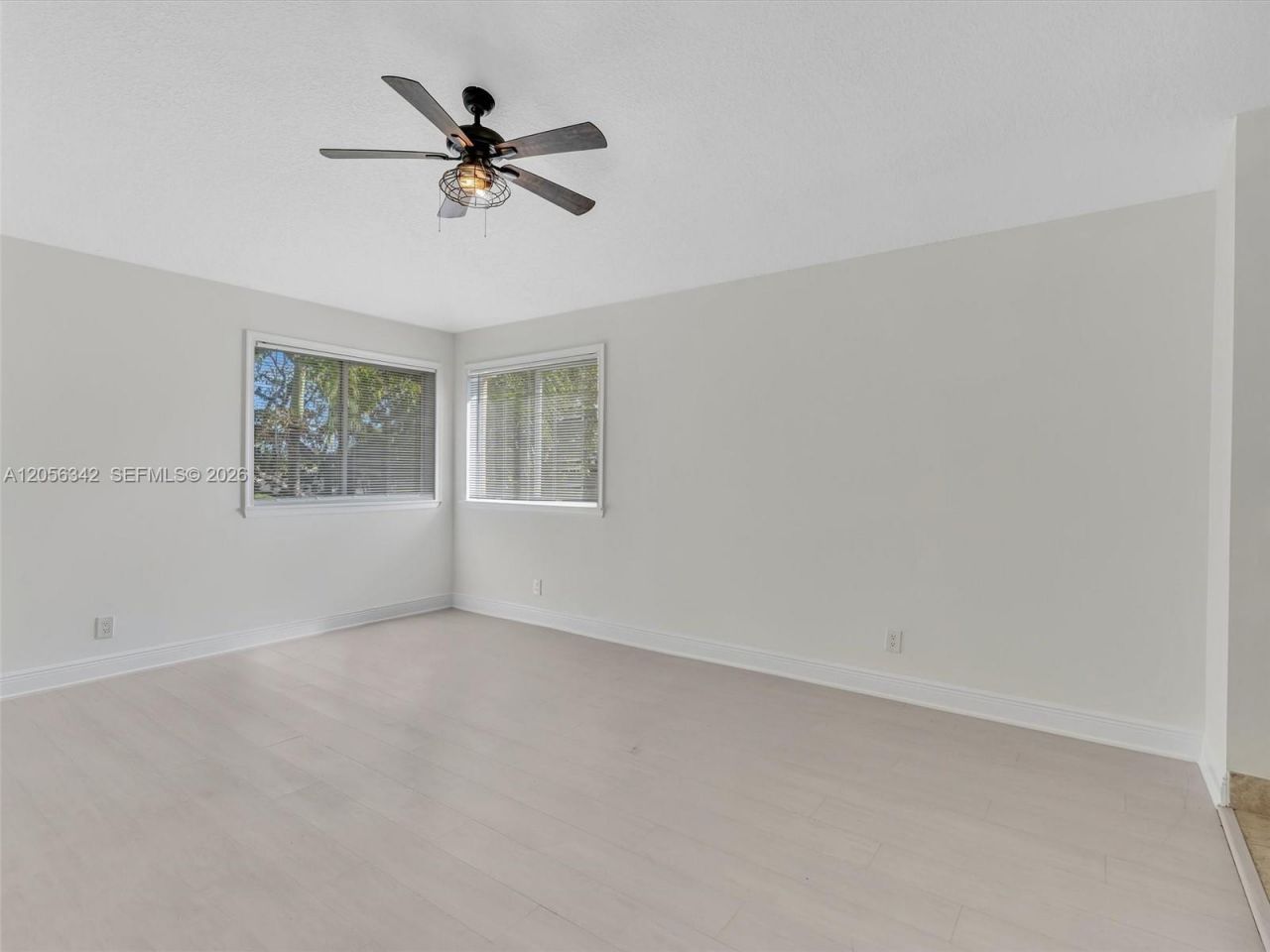 11407 Lakeview Dr , Coral Springs, FL 33071 Photo