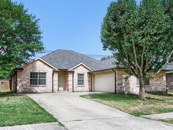 115 Autumn Trail, Red Oak, TX 75154
