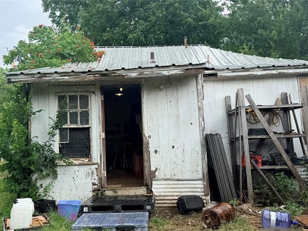 311 SW 3rd Street, Mineral Wells, TX 76067