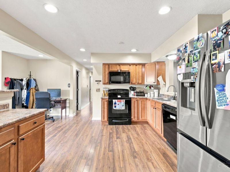 422 Kenwood Lane, Trenton, OH 45067 Photo 14
