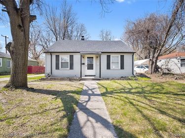 20015 Five Points Street , Redford Twp, MI 48240