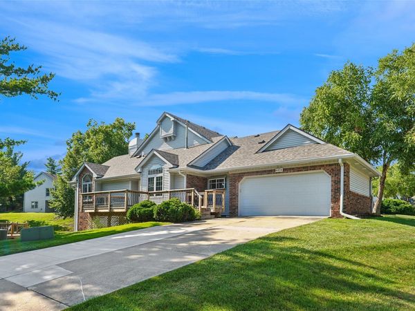 6856 Sharon Drive, Urbandale, IA 50322