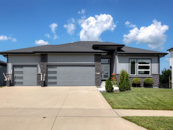 2012 NE Park Drive, Grimes, IA 50111