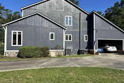 1105 Oak St.  photo 4