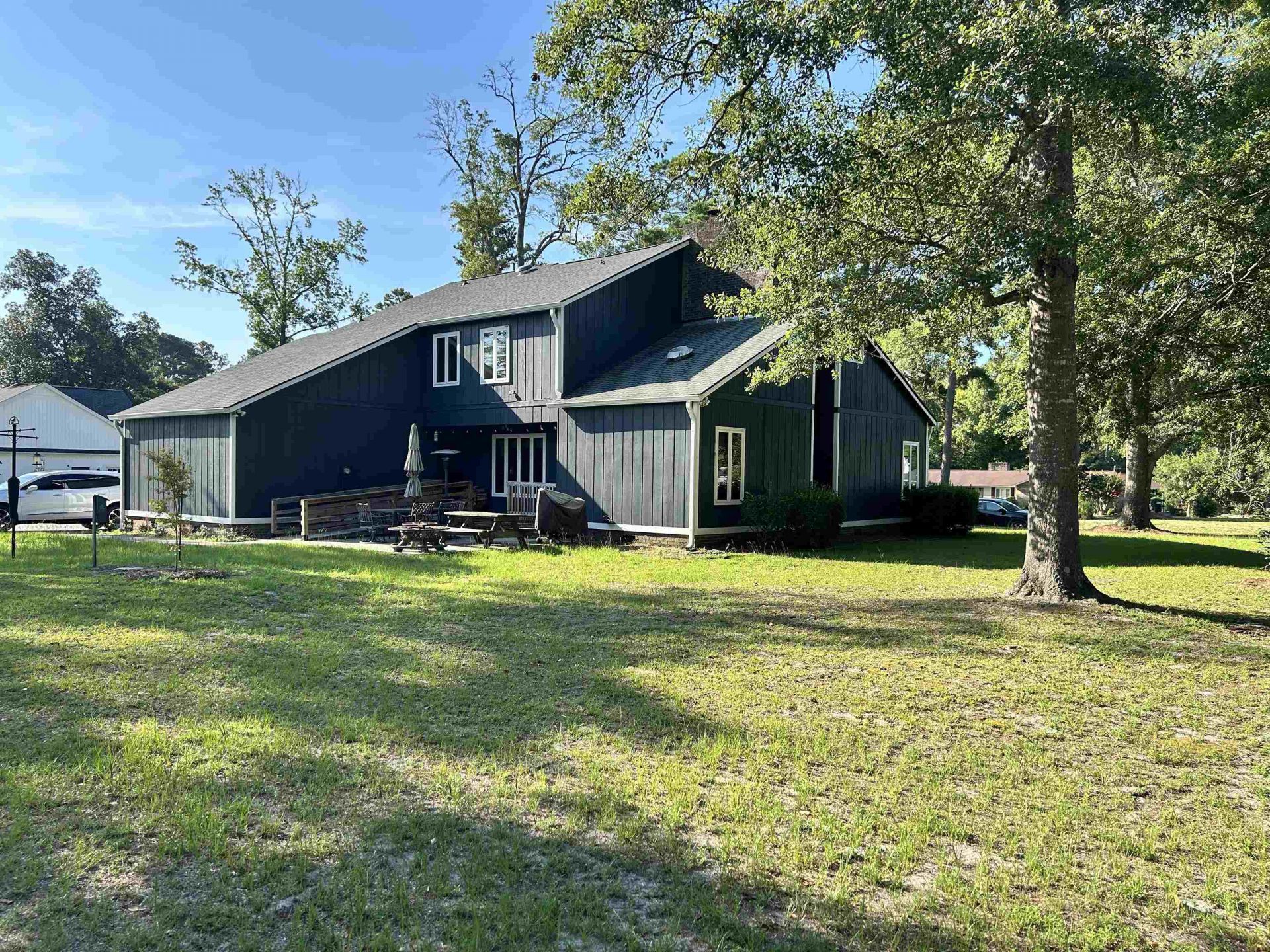 1105 Oak St.  Photo 5