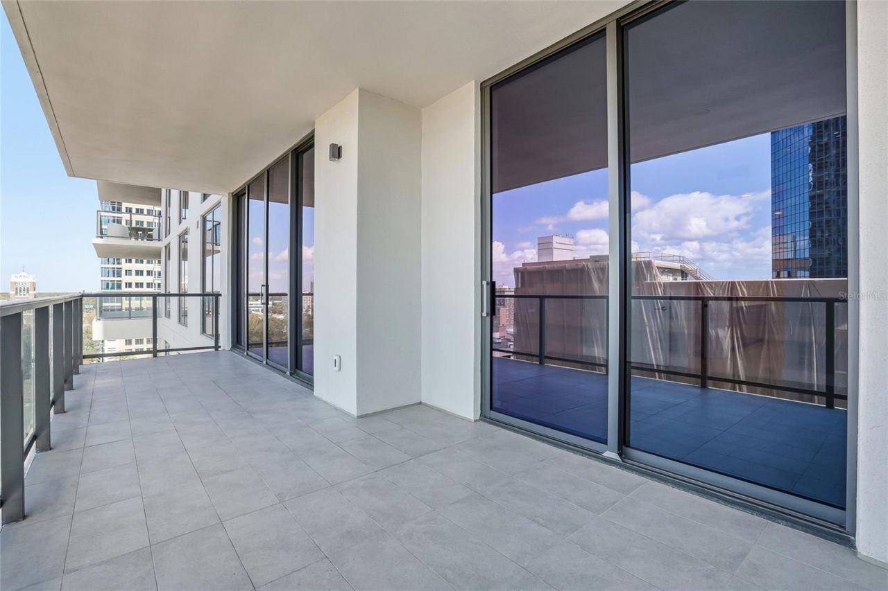 275 1st Ave S, Unit 1008, Saint Petersburg, FL 33701 Photo
