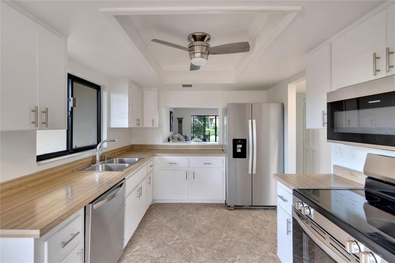 3415 Wild Oak Bay Boulevard , Unit 427, Bradenton, FL 34210 Photo