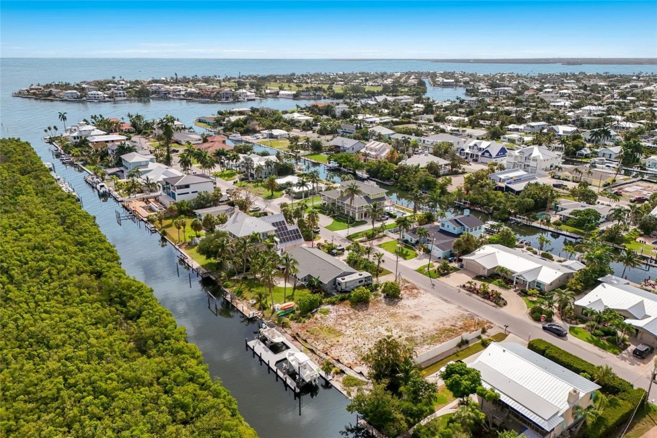 508 77th Street, Bradenton Beach, FL 34217 Photo