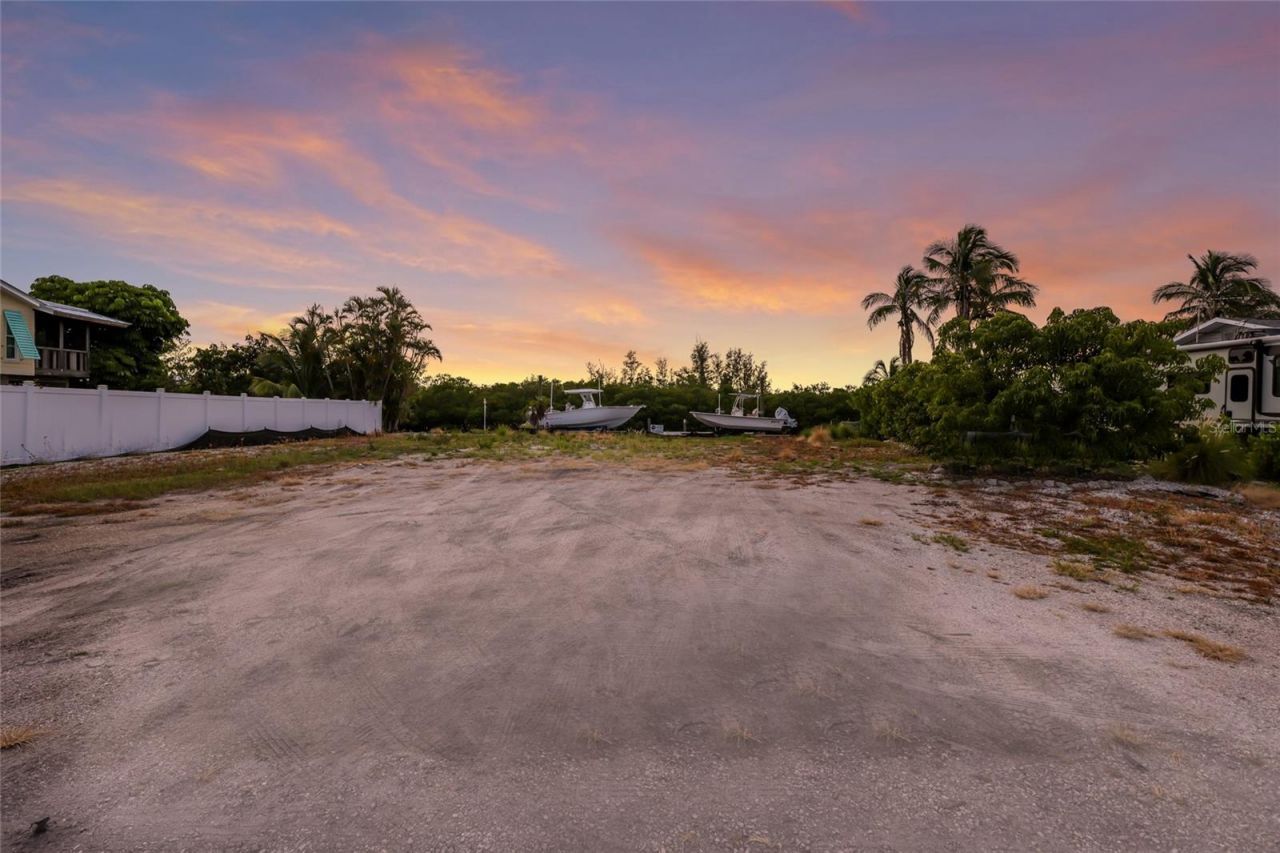 508 77th Street, Bradenton Beach, FL 34217 Photo