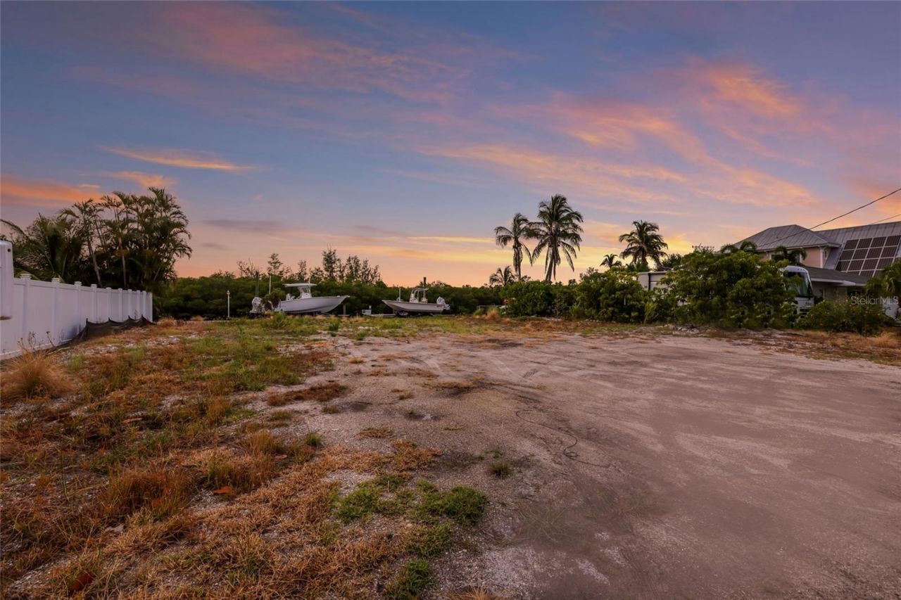 508 77th Street, Bradenton Beach, FL 34217 Photo