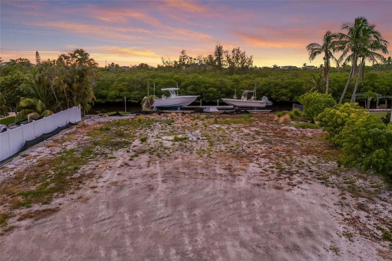 508 77th Street, Bradenton Beach, FL 34217 Photo