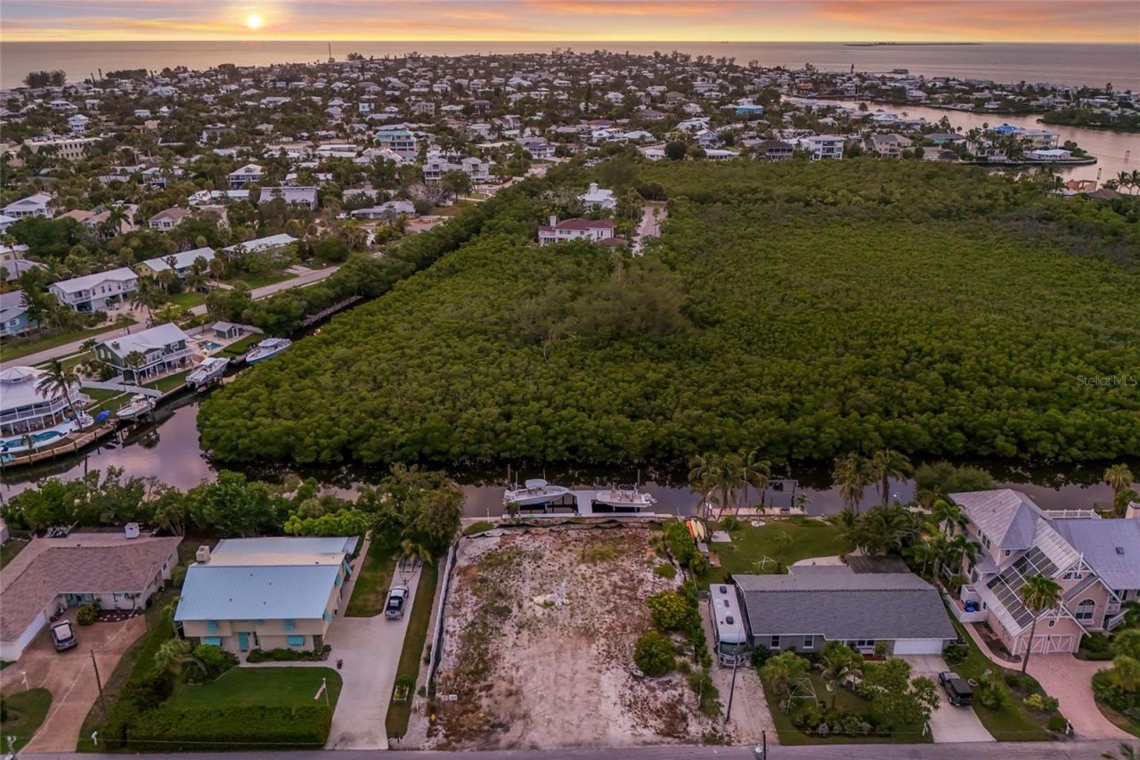 508 77th Street, Bradenton Beach, FL 34217 Photo