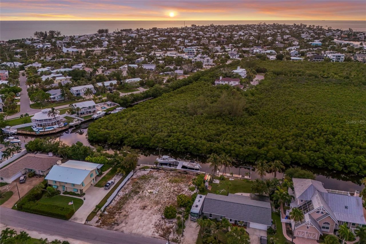 508 77th Street, Bradenton Beach, FL 34217 Photo