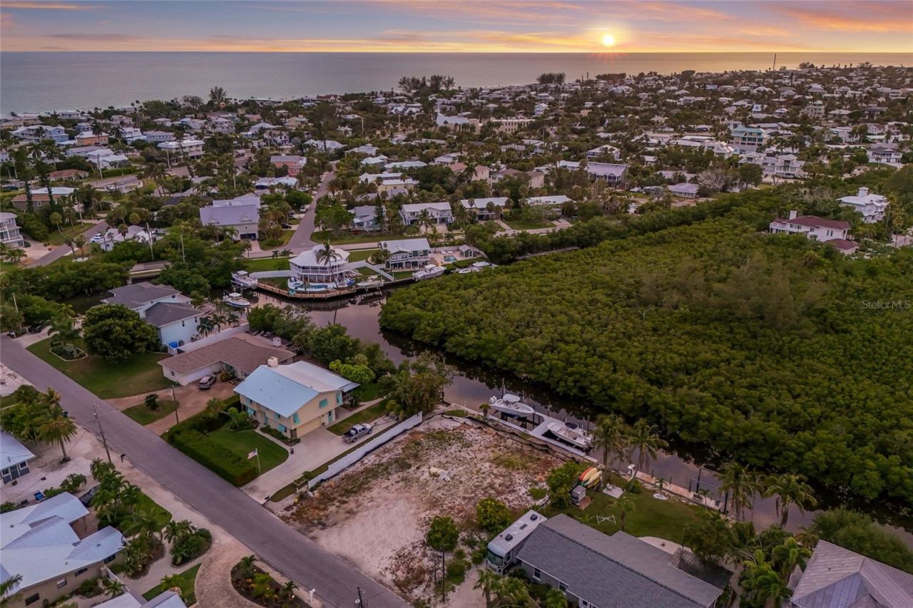 508 77th Street, Bradenton Beach, FL 34217 Photo