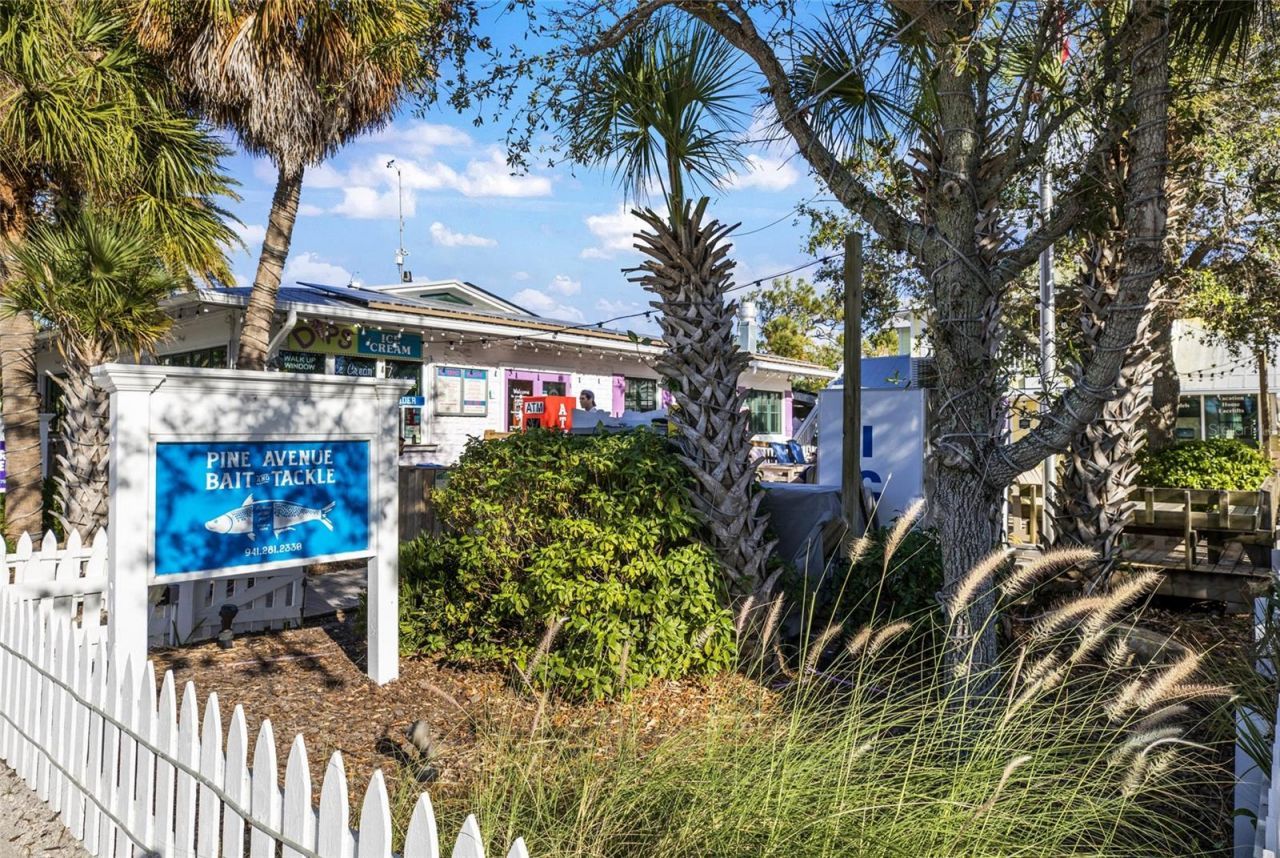 508 77th Street, Bradenton Beach, FL 34217 Photo