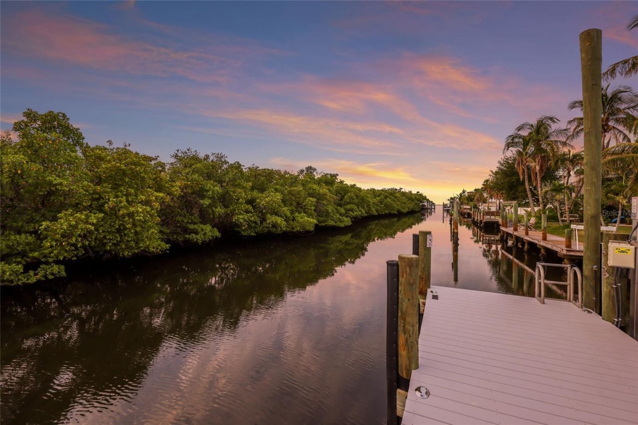 508 77th Street, Bradenton Beach, FL 34217 Photo