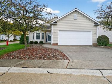 205 Village Drive, Seven Hills, OH 44131
