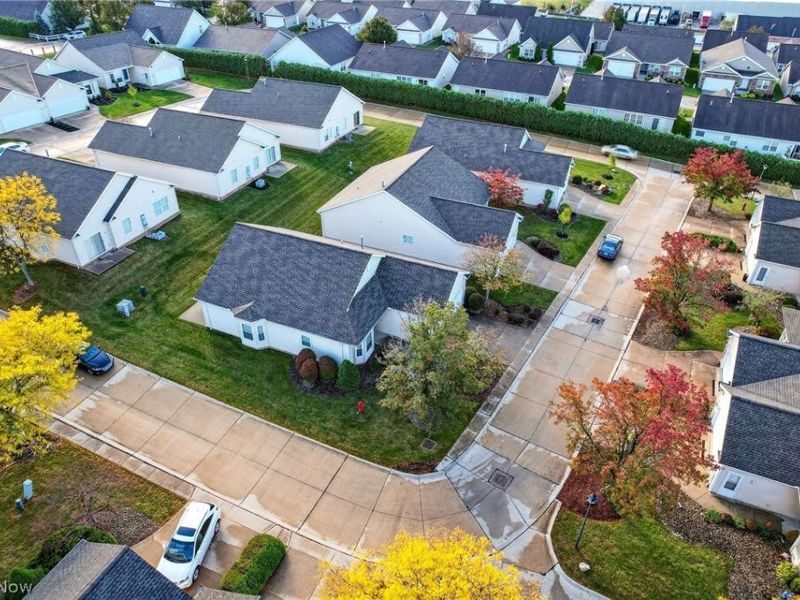 205 Village Drive , Seven Hills, OH 44131 Photo 24