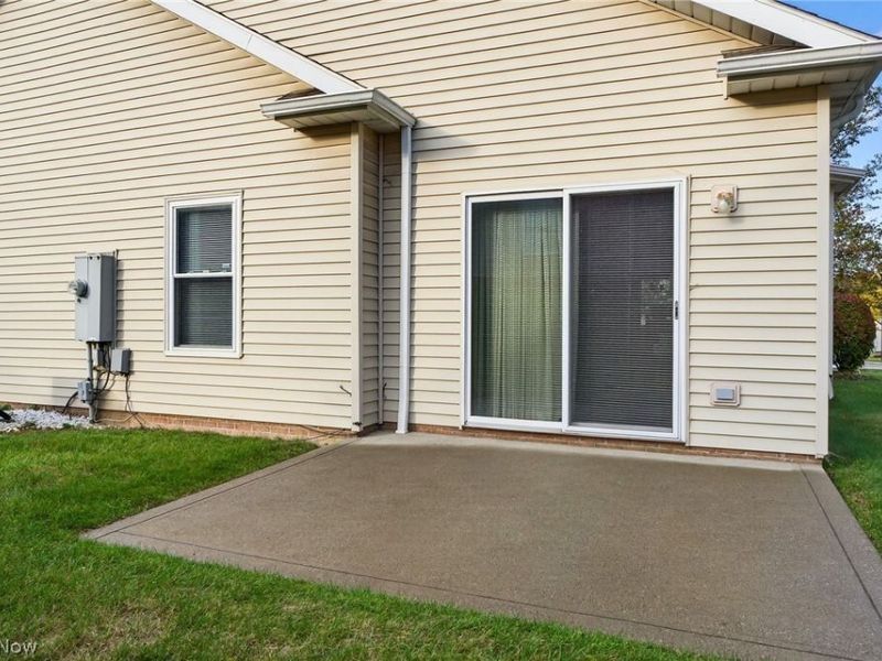205 Village Drive , Seven Hills, OH 44131 Photo 5
