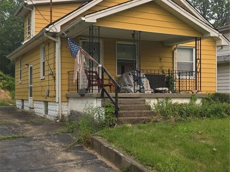 869 Sunshine Avenue, Youngstown, OH 44505 Photo 9