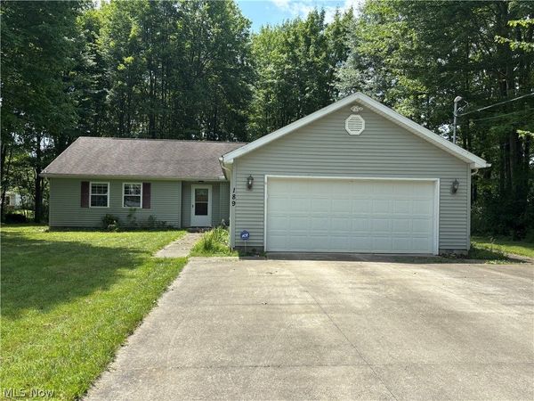 189 Ashtabula Point , Roaming Shores, OH 44084