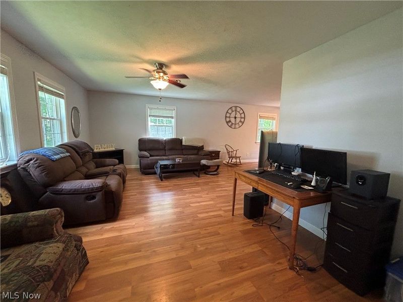 189 Ashtabula Point, Roaming Shores, OH 44084 Photo 13