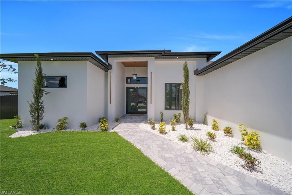 329 SW 26th Pl , Cape Coral, FL 33991 Photo