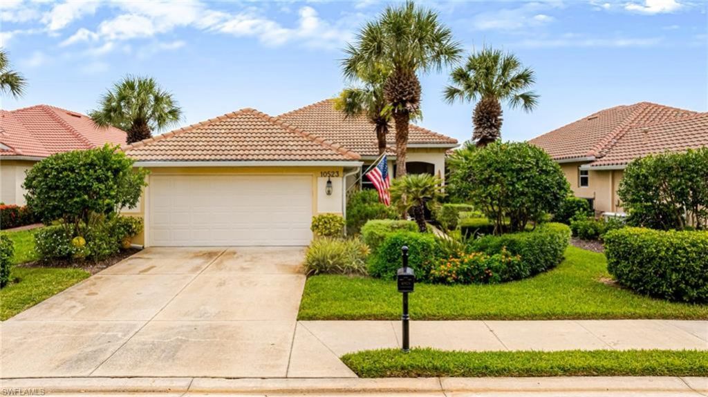 10523 Bella Vista Dr, Fort Myers, FL 33913 Photo