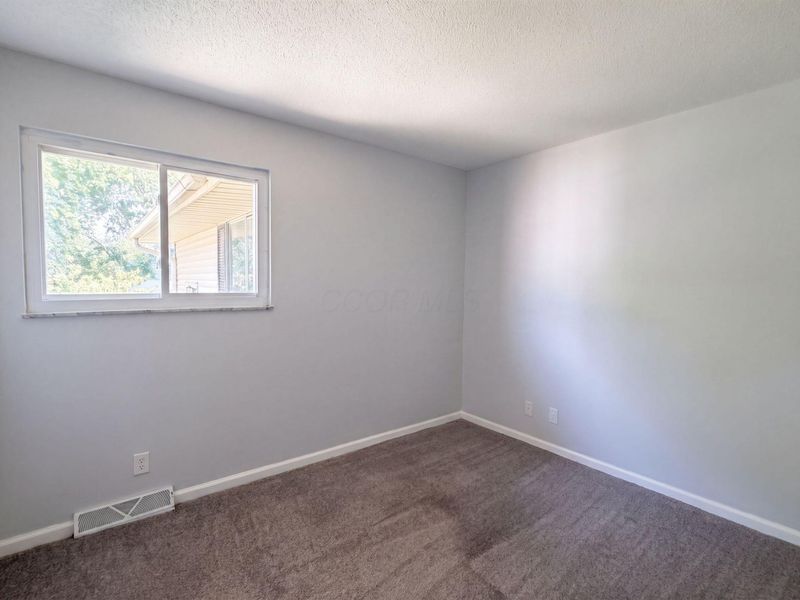 1415 Bolenhill Avenue , Columbus, OH 43229 Photo 13