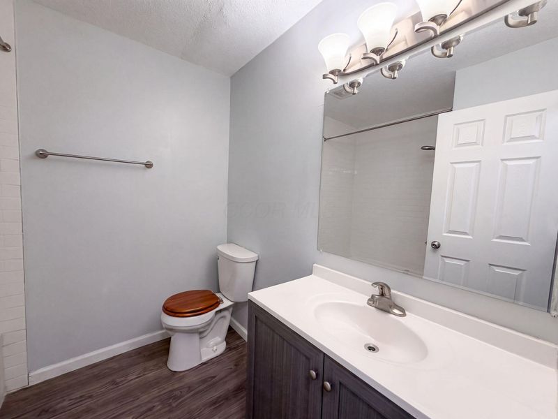 1415 Bolenhill Avenue , Columbus, OH 43229 Photo 16