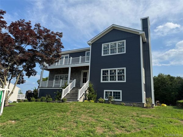 80 Lenape Road, Pearl River, NY 10965