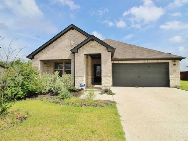 4208 Mountain Creek Drive, Farmersville, TX 75442