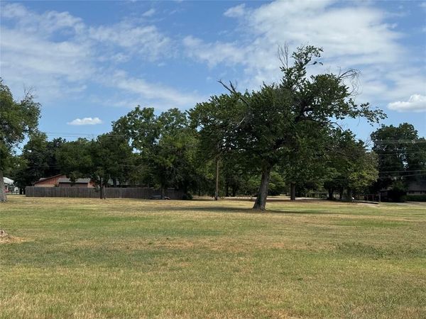 105 Smallwood Drive , Westworth Village, TX 76114