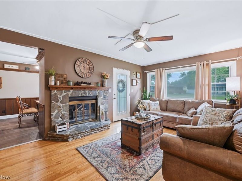 699 Saul Drive, Hubbard, OH 44425 Photo 12