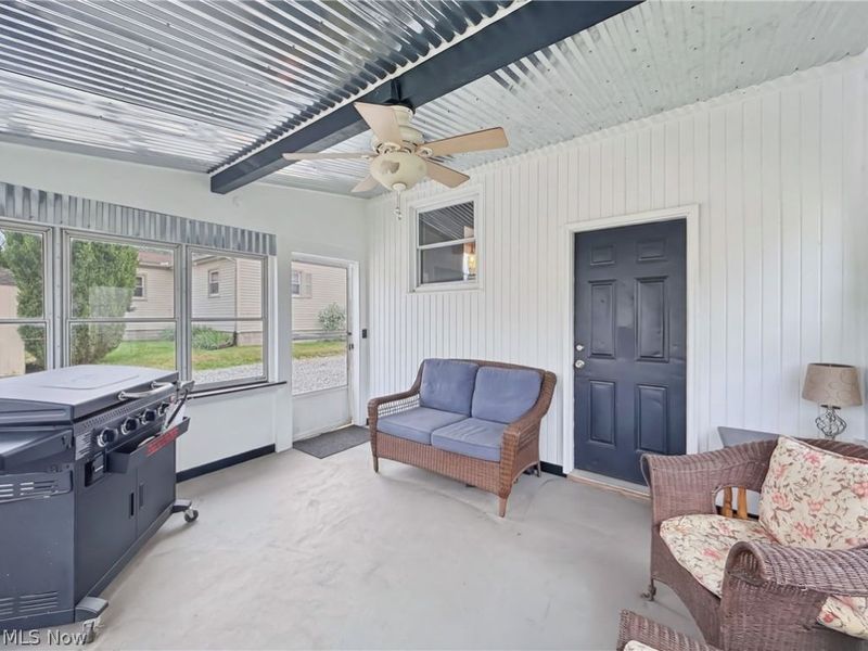 699 Saul Drive, Hubbard, OH 44425 Photo 30