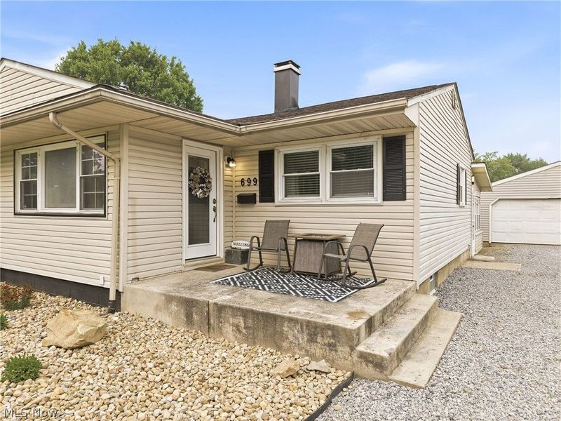 699 Saul Drive, Hubbard, OH 44425 Photo 6