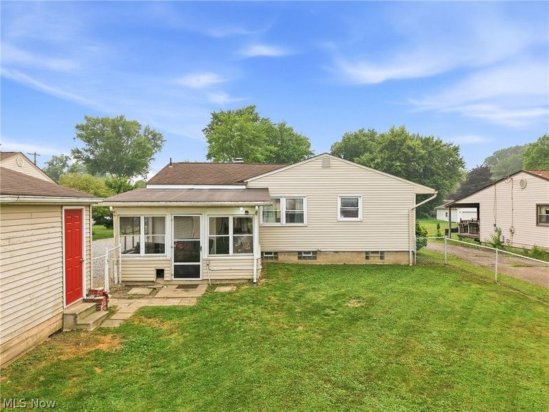 699 Saul Drive, Hubbard, OH 44425 Photo 8