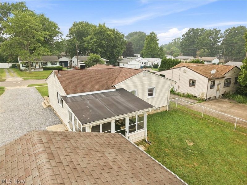 699 Saul Drive, Hubbard, OH 44425 Photo 9