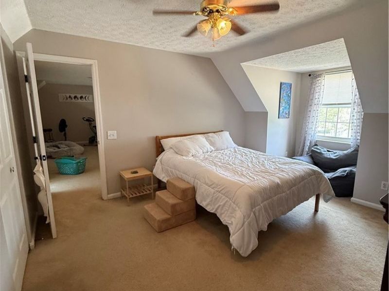 24619 Meadow Lane , Olmsted Falls, OH 44138 Photo 13