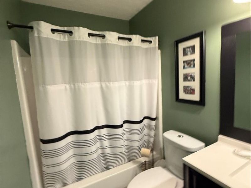 24619 Meadow Lane , Olmsted Falls, OH 44138 Photo 16