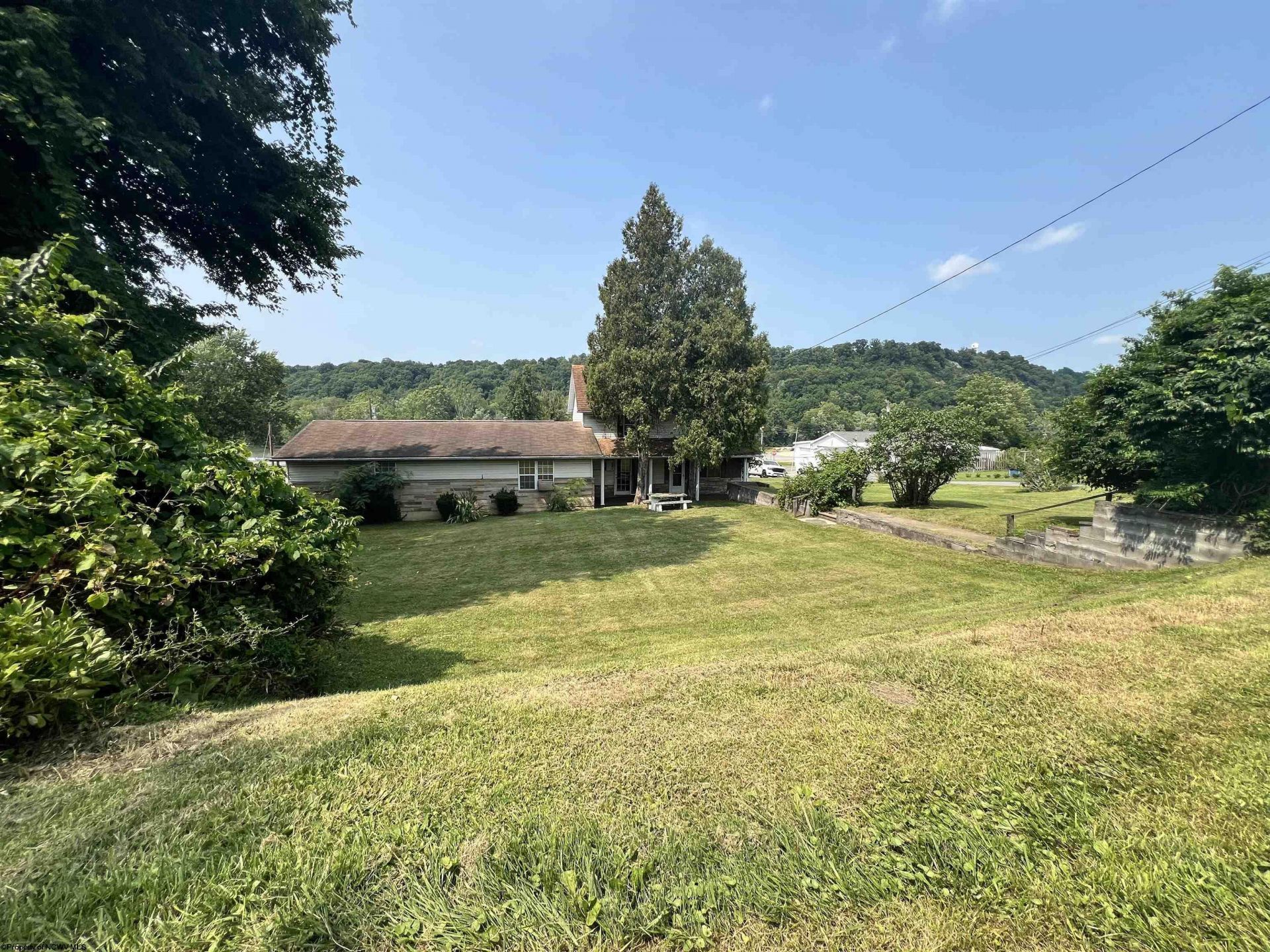 204 Monongahela Avenue, Westover, WV 26501 Main Photo