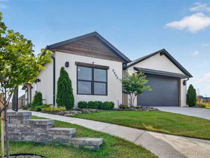 2042 E 130th Street  Jenks, OK 74037